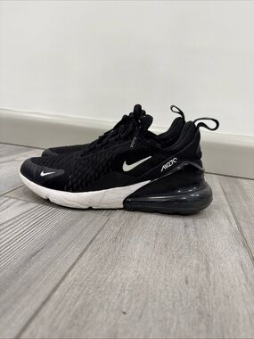 Nike Air Max 270 Black White Womens Sz 7.5 Running Shoes Sneakers AH6789-001